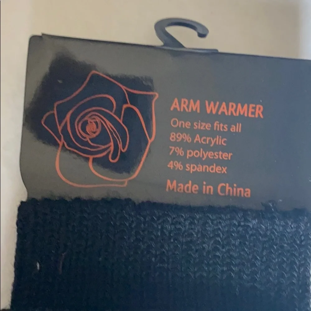 SALE 2/$27 3/$37 4/$45 New Black Stretchy Comfy Arm Warmers